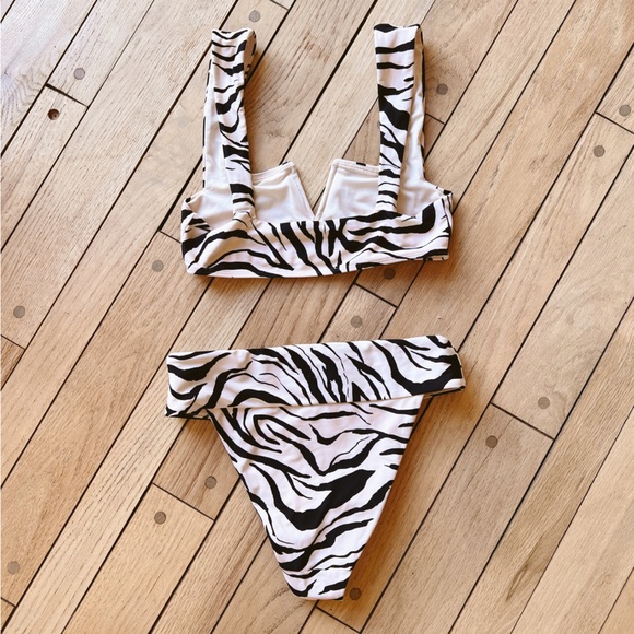 Show Me Your Mumu Zebra Bikini - Small - Picture 4 of 13
